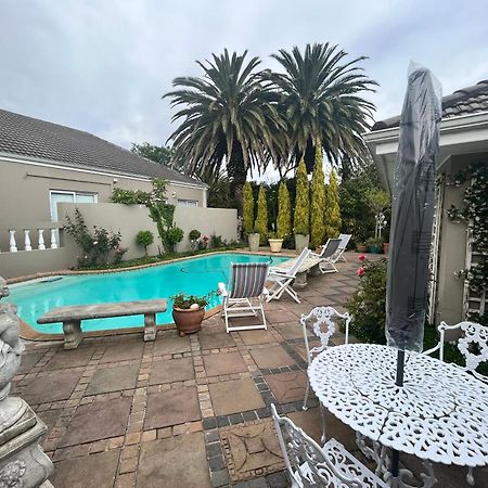 Somerset West Garden Apartments 2 Luaran gambar