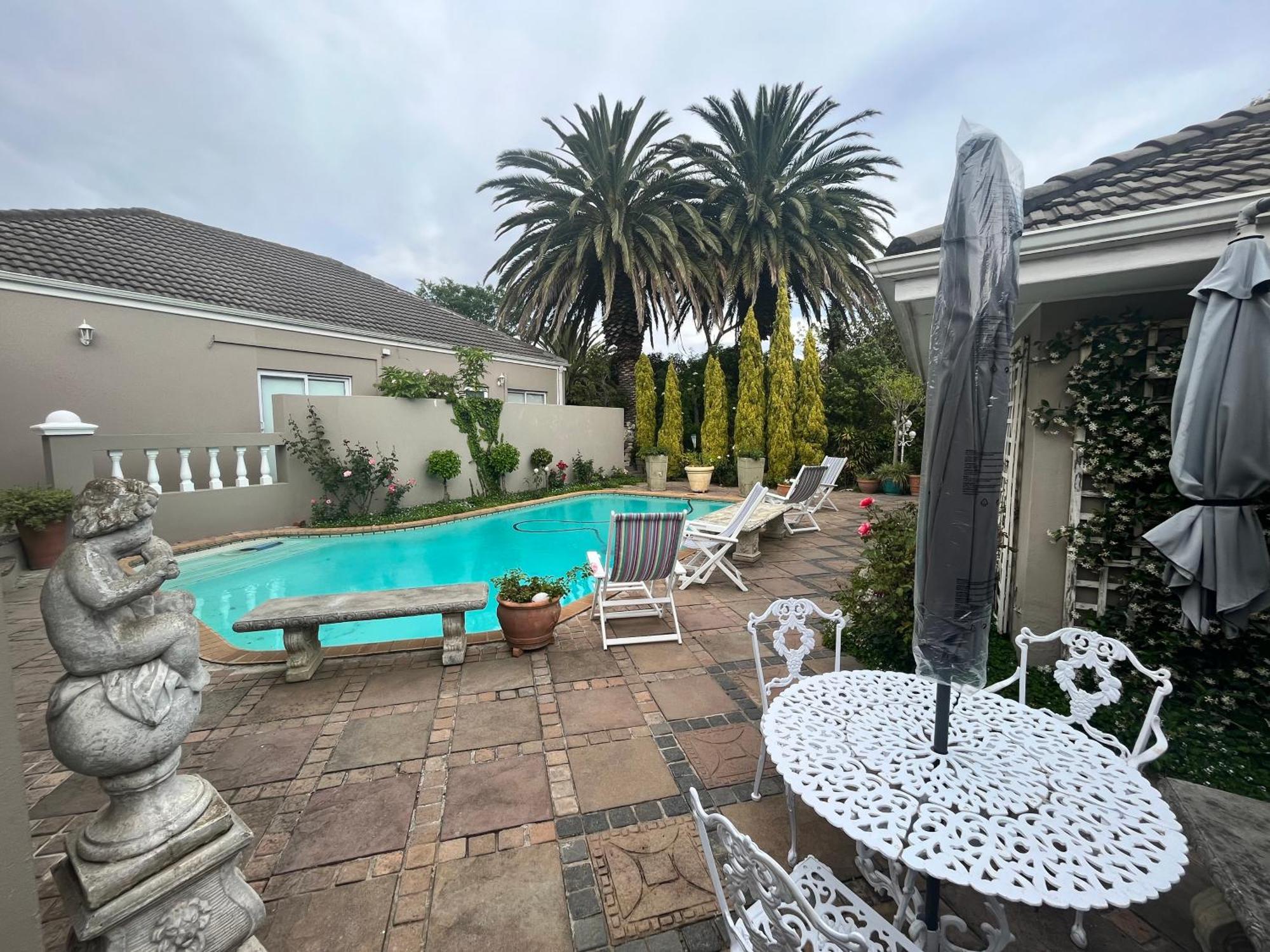 Somerset West Garden Apartments 2 Luaran gambar